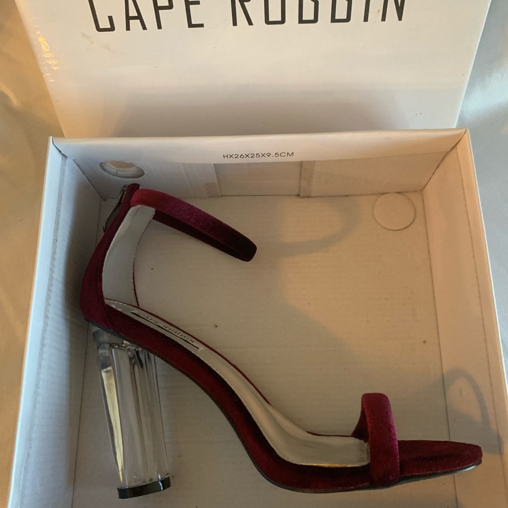 Cape Robbin clear heel pumps New never worn
